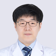 김민웅